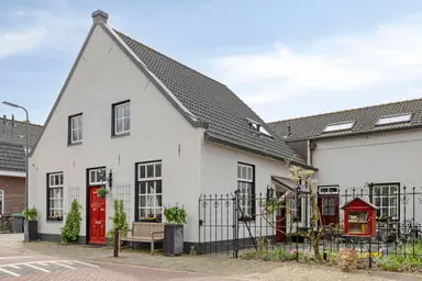 175m2 maison à louer pour 2975€/mois à Orthen 190, 's-Hertogenbosch