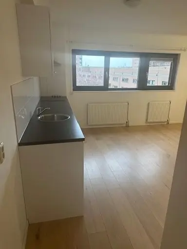 40m2 studio à louer pour 1250€/mois à Pontianakstraat 32, Almere