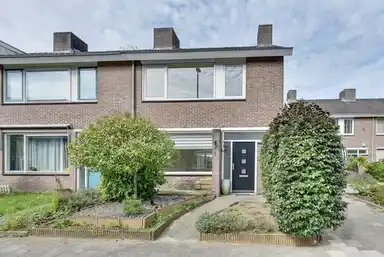 107m2 huis te huur voor 1950€/maand in Generaal de Carislaan, Eindhoven