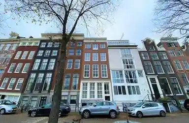 120m2 Appartement à louer pour 3750€/mois à Amstel, Amsterdam