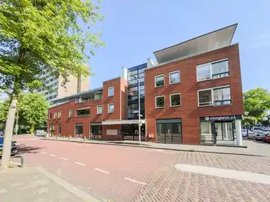 85m2 Appartement à louer pour 1795€/mois à Provinciënlaan 2K, Heemstede