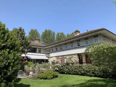 382m2 house to rent for 8500€/month in Ringvaartweg, Rotterdam