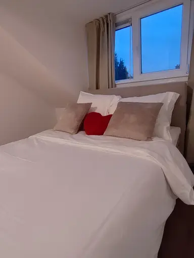 70m2 Chambre à louer pour 1200€/mois à Urkersingel, Rotterdam