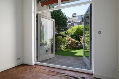 127m2 house to rent for 2750€/month in Valkenboslaan 141, The Hague
