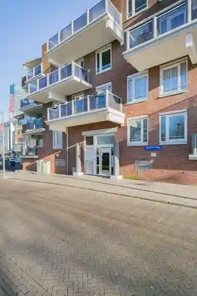 96m2 apartment to rent for 1270€/month in Makelaarstraat 78, Almere