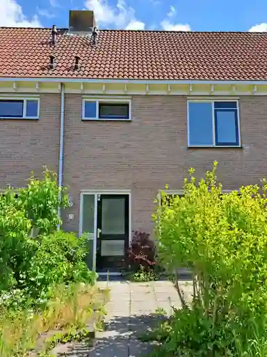 94.98m2 house to rent for 796.15€/month in Zwaansvliet 27, Middenbeemster