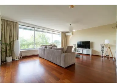 88m2 maison à louer pour 1500€/mois à Aart van der Leeuwlaan, Delft