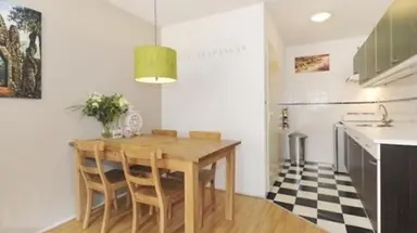 27m2 room to rent for 605€/month in Dierenselaan 41, The Hague