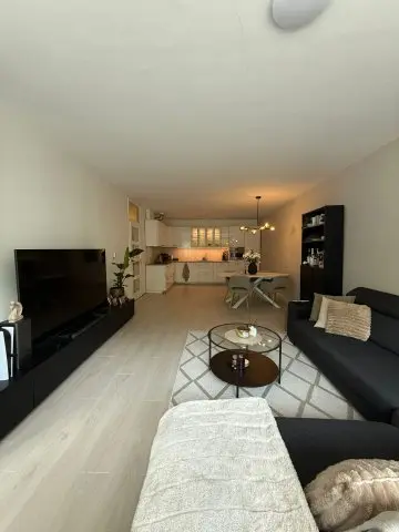 86m2 Appartamento in affitto per 2250€/mese a Laan van Vollenhove, Zeist