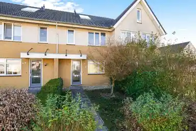 109m2 Casa in affitto per 1120€/mese a Braksân 148, Leeuwarden