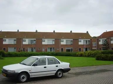 100m2 house to rent for 850.7€/month in Leeuwerikstraat 40, Kampen