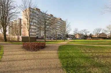 97m2 Appartement à louer pour 985€/mois à Verdiweg, Amersfoort