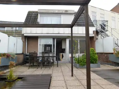 169m2 Wohnung zur Miete für 1700€/Monat in Kerkstraat, Oosterhout