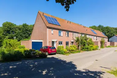 120m2 house to rent for 1181€/month in Esdoornlaan 7, Deventer