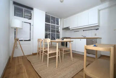 53m2 Appartement te huur voor 1985.3€/maand in Kerkstraat 15B, Delft