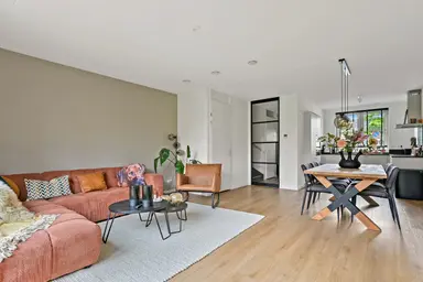 141m2 Haus zur Miete für 2500€/Monat in Kapiteel 33, Waddinxveen