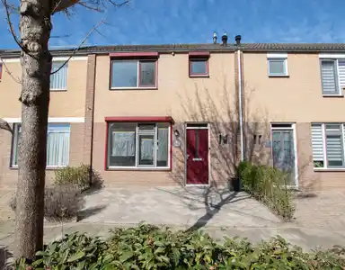 77m2 Haus zur Miete für 980€/Monat in Wilhelminastraat 11, Vogelwaarde