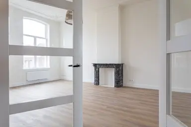 180m2 apartment to rent for 3950€/month in Javastraat, The Hague