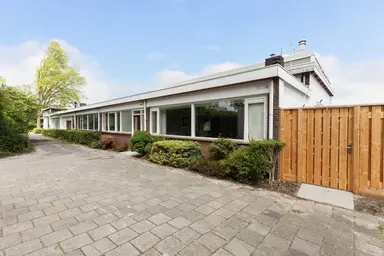 206m2 huis te huur voor 2900€/maand in Buitenwatersloot, Delft