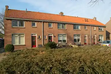 61m2 huis te huur voor 1037€/maand in Schoolstraat, Rijnsaterwoude