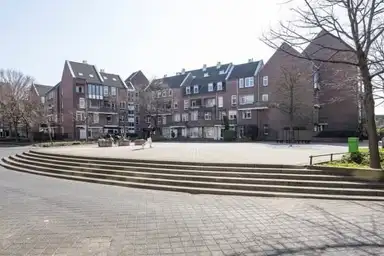 105m2 apartment to rent for 1725€/month in Hoogbeeltplein, Maastricht