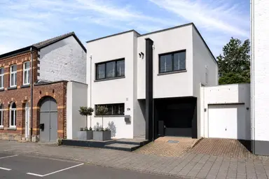 250m2 Haus zur Miete für 3495€/Monat in Cannerweg, Maastricht