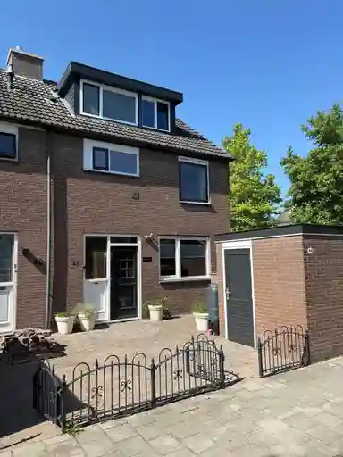 125m2 maison à louer pour 2500€/mois à Reigerlaan 46, Noordwijk