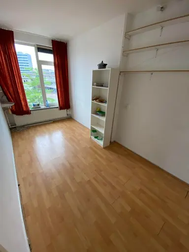 12m2 room to rent for 385€/month in Stationsplein, Hengelo