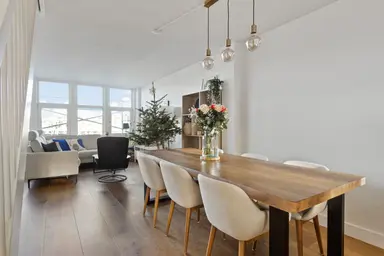 93m2 apartment to rent for 3500€/month in Postjeskade 49-3, Amsterdam