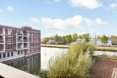 109m2 Appartement à louer pour 1435€/mois à Dortmunderkade, Helmond