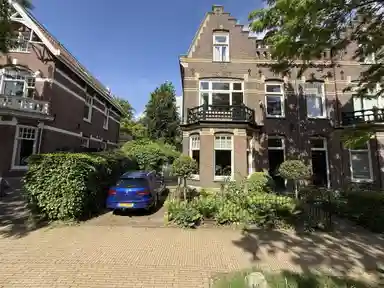 225m2 huis te huur voor 2950€/maand in Johan van Oldenbarneveltlaan, Amersfoort