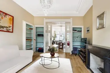 150m2 flat to rent for 3300€/month in Van Bleiswijkstraat 40, The Hague