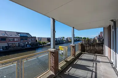 100m2 apartment to rent for 1750€/month in Hooftstraat 75, Alphen aan den Rijn