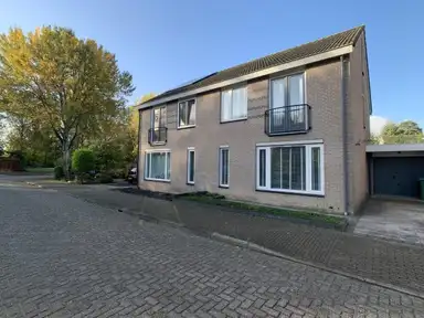 157m2 house to rent for 2250€/month in Nijvergouw, Almere