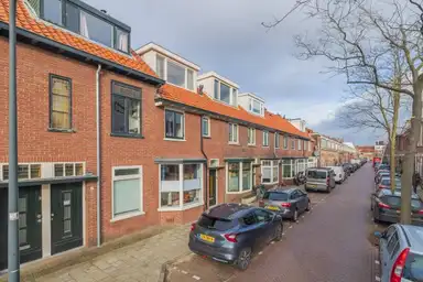 94m2 house to rent for 2985€/month in Busken Huëtstraat 50, Haarlem