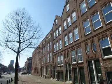 182m2 maison à louer pour 2195€/mois à Nieuwe Boezemstraat 29, Rotterdam