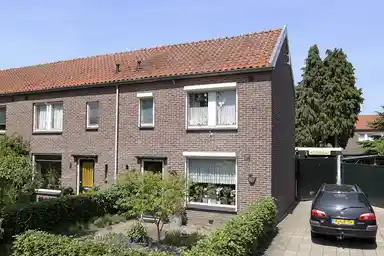 53m2 maison à louer pour 713.02€/mois à Doctor Ariënsstraat 24, Oldenzaal