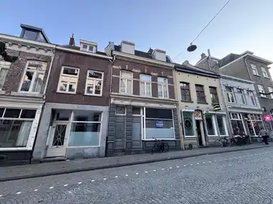 80m2 Wohnung zur Miete für 1240€/Monat in Grote Gracht, Maastricht
