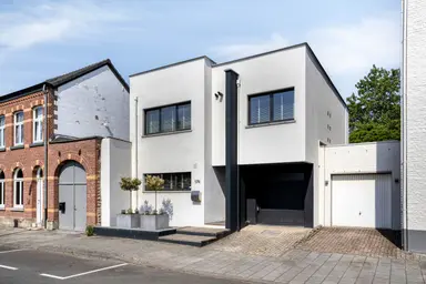 180m2 Haus zur Miete für 3495€/Monat in Cannerweg 174, Maastricht
