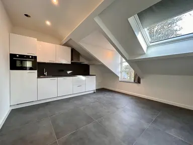 42m2 apartment to rent for 950€/month in Rijksweg, Cadier en Keer