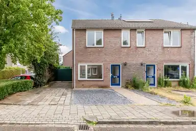 106m2 Haus zur Miete für 1175€/Monat in Zeepweg, Gronsveld