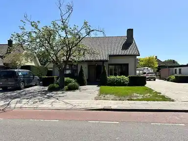280m2 Casa in affitto per 2950€/mese a Koewijzend, Hoorn