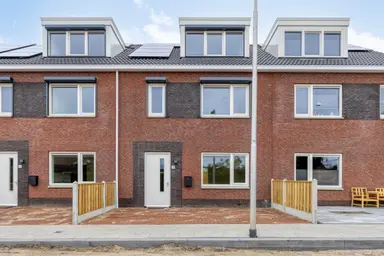 132m2 house to rent for 1650€/month in M.A. de Ruijterstraat 8, Sint-Maartensdijk