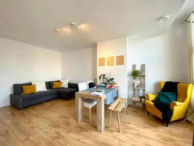 85μ² Διαμέρισμα προς ενοικίαση για 1365€/μήνα σε Maaskade, Rotterdam