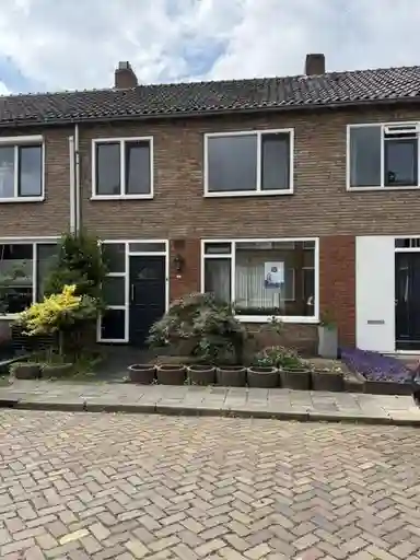 90m2 house to rent for 1276€/month in Kleine Beerstraat 14, Hengelo