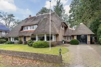 200m2 Haus zur Miete für 4000€/Monat in Grindberglaan 2, Apeldoorn