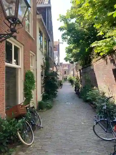 63m2 huis te huur voor 1553€/maand in Koddesteeg, Leiden