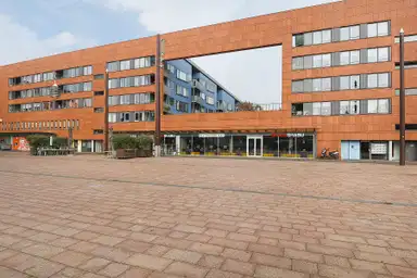 91m2 apartment to rent for 1405€/month in Burgemeester van Stamplein 250, Hoofddorp