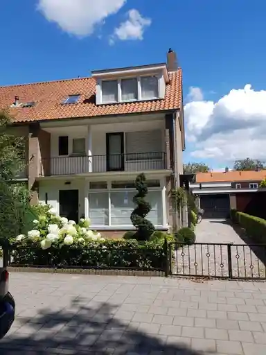 120m2 Haus zur Miete für 2250€/Monat in Van Grobbendoncklaan, 's-Hertogenbosch