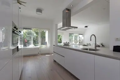 203m2 huis te huur voor 3950€/maand in Vinkenborghlaan, Leidschendam